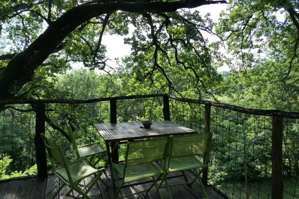 Petit déjeuner en terrasse