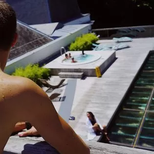 sauna Pyrénées bois terrasse froid chaud thermes détente spa