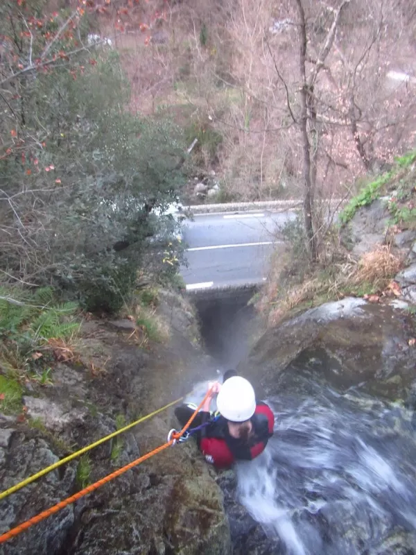 détente et sport en eau chaude Pyrénées canyoning