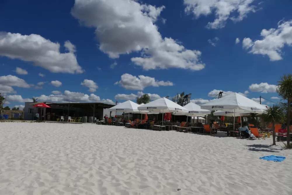 plage Toulouse baignade lac muret beach volley gonflable