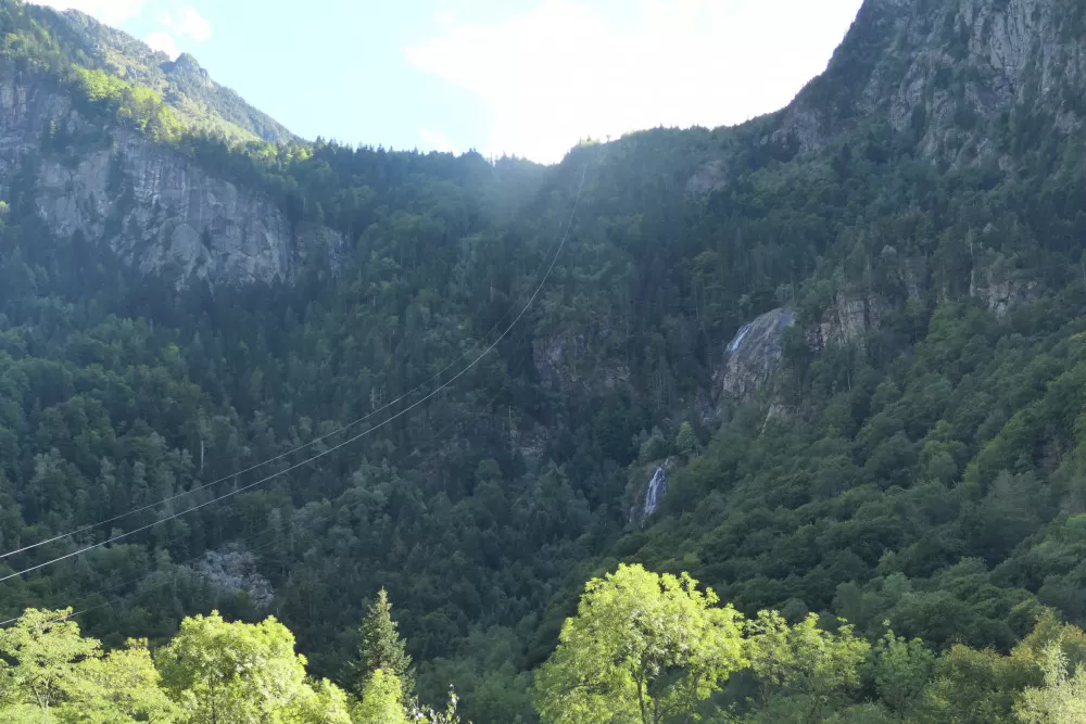 maison des loups pars animalier Ariège vallée orlu