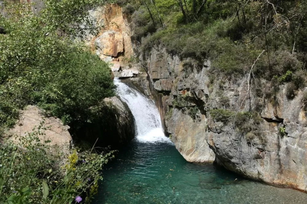 cascade Ariège Occitanie randonnée balade baignade