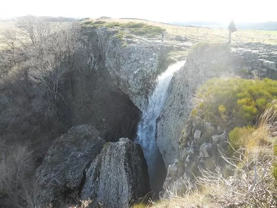 cascade Lozère Occitanie randonnée ravin balade