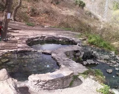 sources chauds Pyrénées Orientales Occitanie bassins sauvages