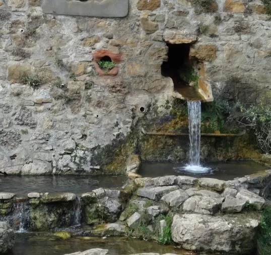 sources chaudes Reine les bains sauvages Pyrénées Occitanie