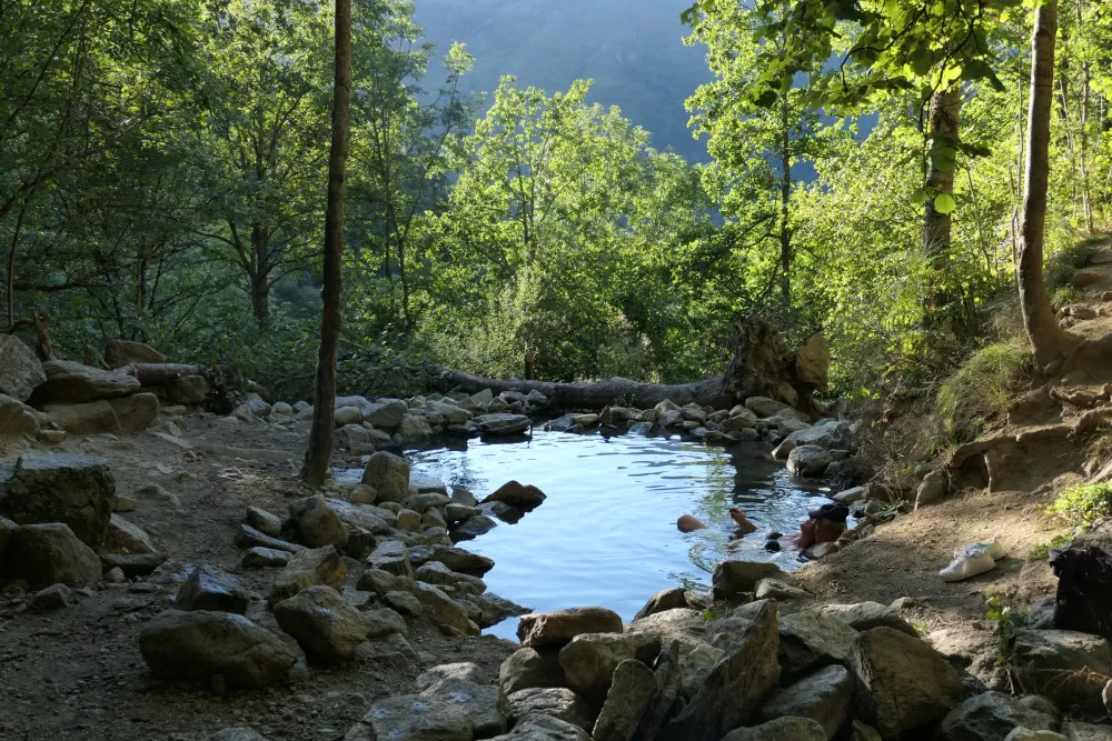 sources chaudes eaux chaudes sauvages Pyrénées