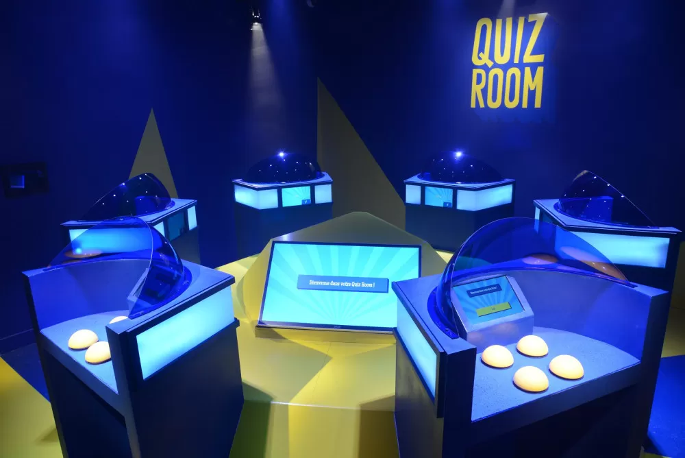 salle de quiz immersive à Toulouse, venez buzzer comme à la télévision